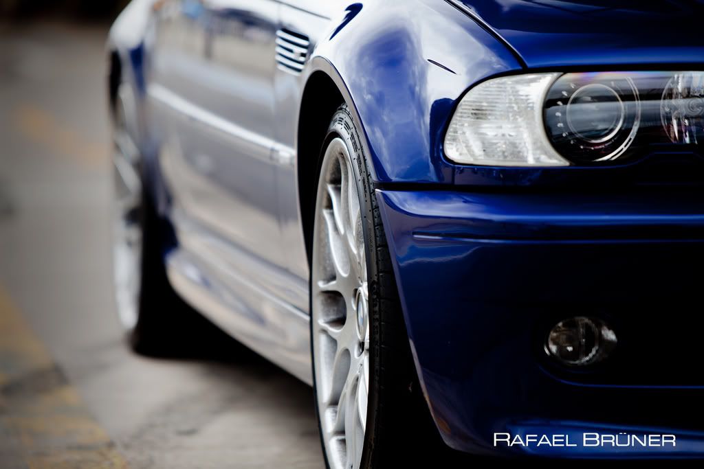 IMAGE: http://i1246.photobucket.com/albums/gg608/Rafaelbruner/BMW/BMWM3lateral.jpg