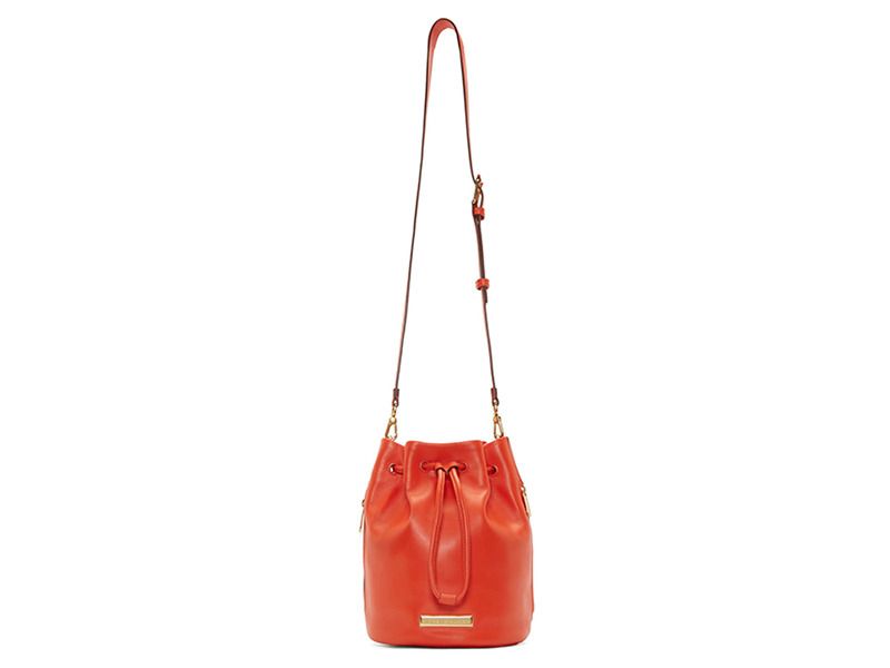  photo fall-must-haves-bucket-bag-marc-by-marc-jacobs-luna.jpg