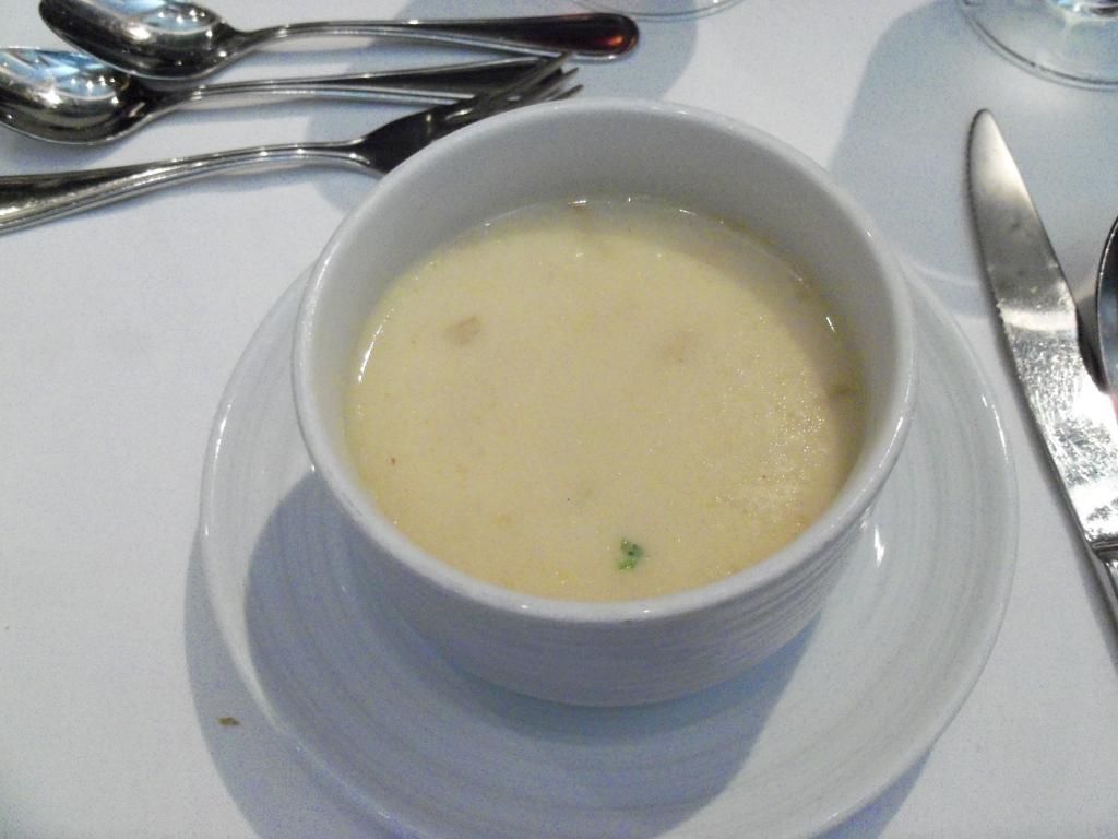 Night8NewEnglandClamChowder_zpsc6d7ebca.jpg