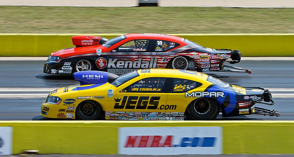 IMAGE: http://i1246.photobucket.com/albums/gg618/DaveHansen/NHRA%20Dallas%202012/IMG_1698.jpg