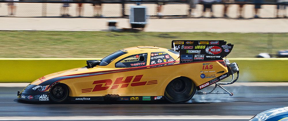 IMAGE: http://i1246.photobucket.com/albums/gg618/DaveHansen/NHRA%20Dallas%202012/IMG_1724.jpg