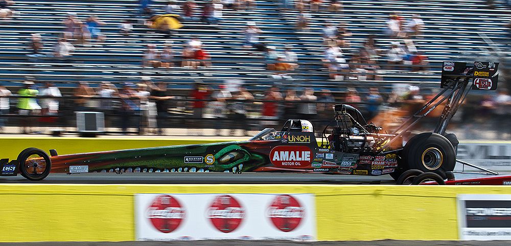 IMAGE: http://i1246.photobucket.com/albums/gg618/DaveHansen/NHRA%20Dallas%202012/IMG_1748.jpg
