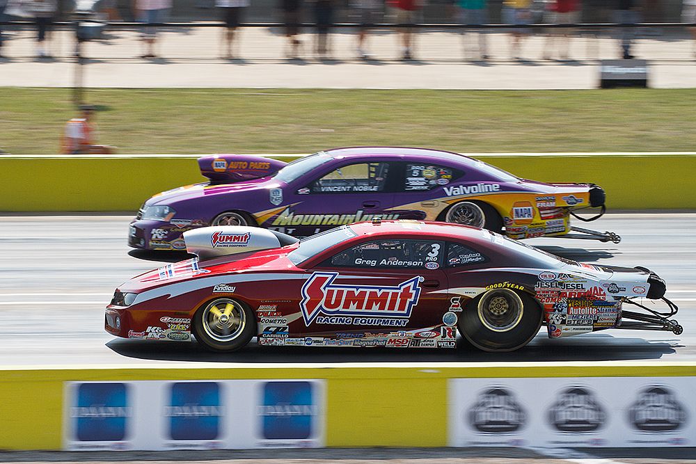 IMAGE: http://i1246.photobucket.com/albums/gg618/DaveHansen/NHRA%20Dallas%202012/IMG_1831.jpg