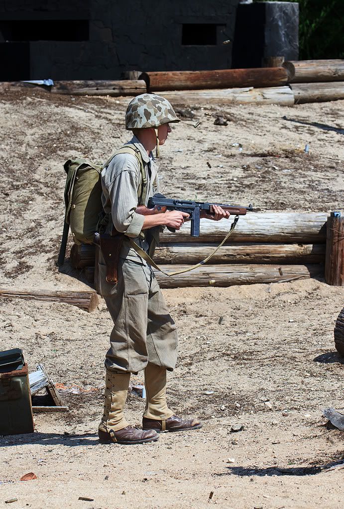 IMAGE: http://i1246.photobucket.com/albums/gg618/DaveHansen/WWII%20Reenactment/IMG_1273.jpg