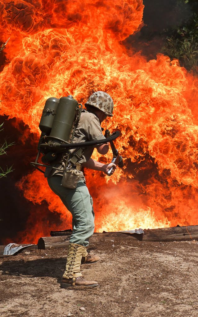 IMAGE: http://i1246.photobucket.com/albums/gg618/DaveHansen/WWII%20Reenactment/IMG_1322.jpg