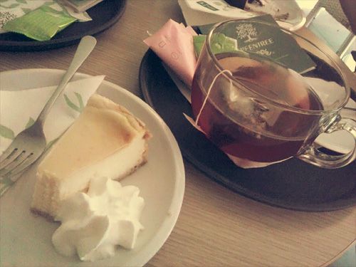 Cheesecake a čaj z Greentree caffe